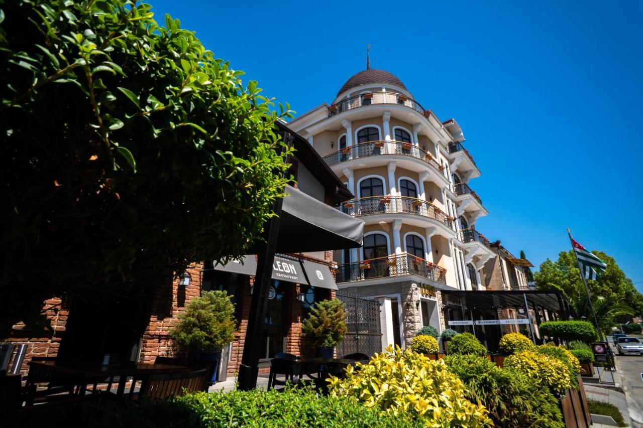 Leon Boutique Hotel Sukhumi Eksteriør billede