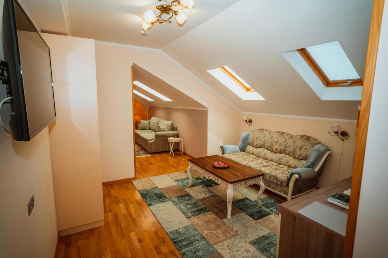 Leon Boutique Hotel Sukhumi Eksteriør billede