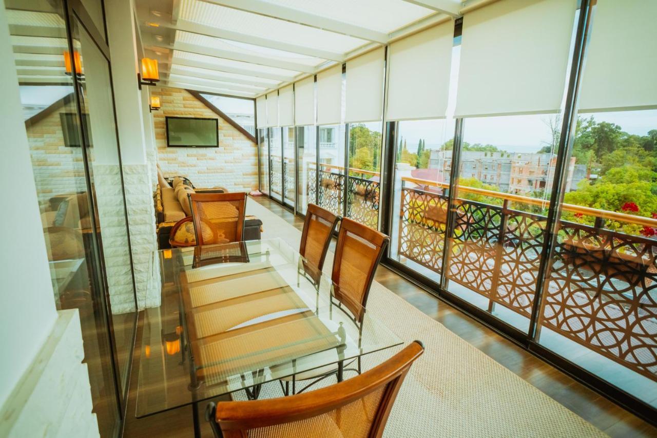 Leon Boutique Hotel Sukhumi Eksteriør billede