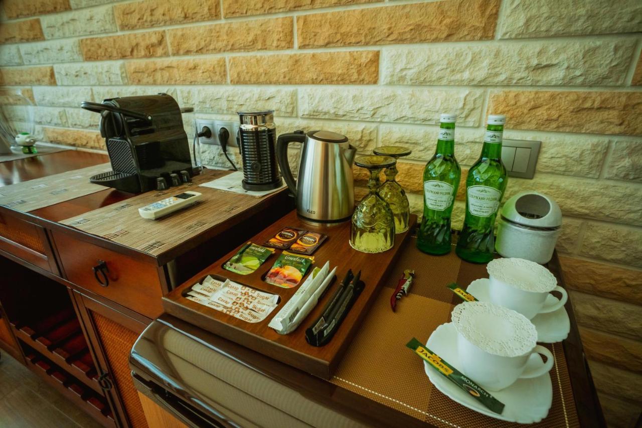 Leon Boutique Hotel Sukhumi Eksteriør billede